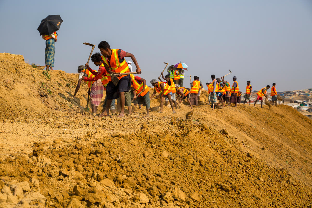 Bangladesh. UNHCR begins construction on Site Maintenance Engineering Project (SMEP)