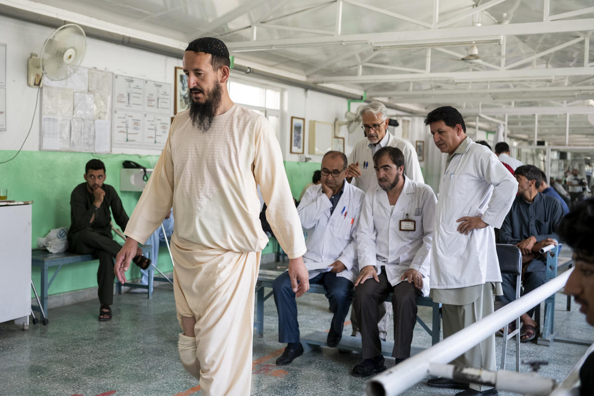 Afghanistan. Physio gets Nansen nomination for prosthetic limb programme