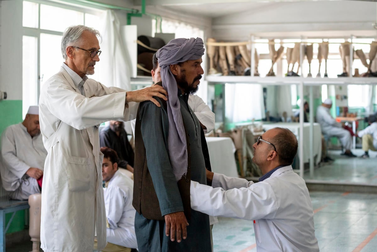 Afghanistan. Physio gets Nansen nomination for prosthetic limb programme