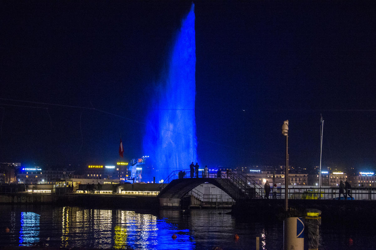 Switzerland. City of Geneva turns the Jet d'Eau blue in honour of the Global Refugee Forum