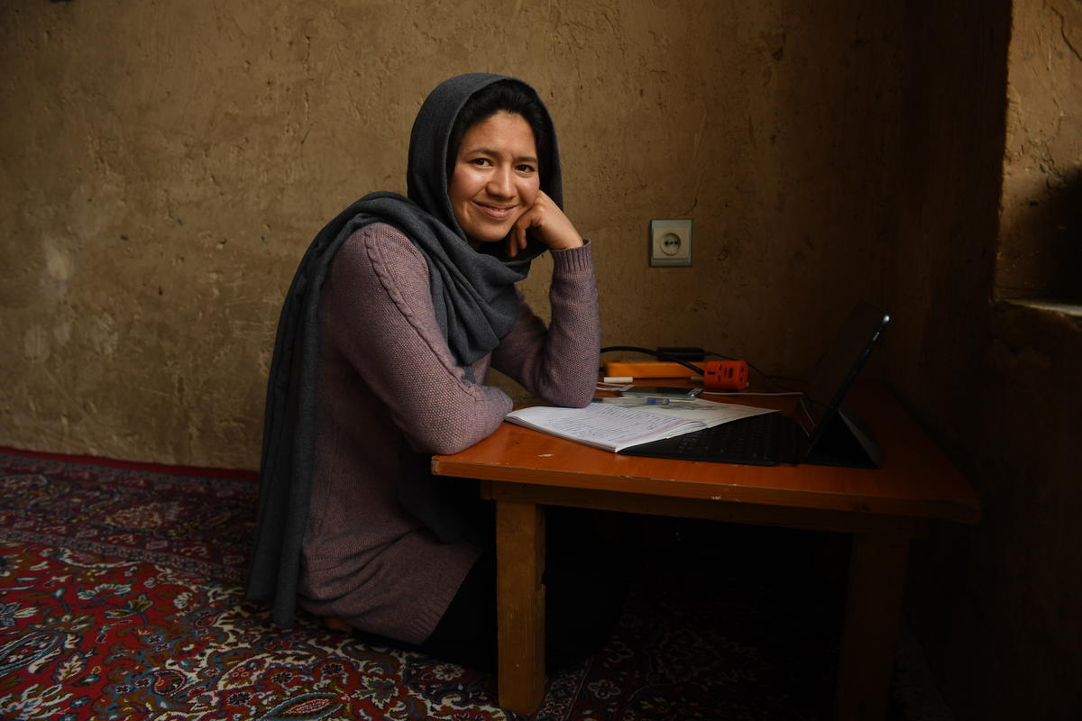 Afghanistan. Born in exile, young returnee excels on DAFI programme
