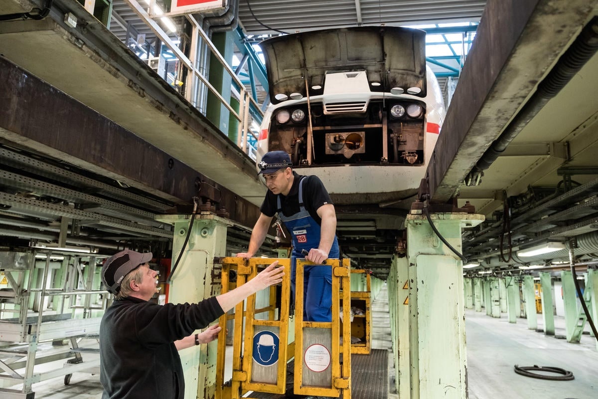 Germany. Syrian refugee on track to become a Deutsche Bahn engineer