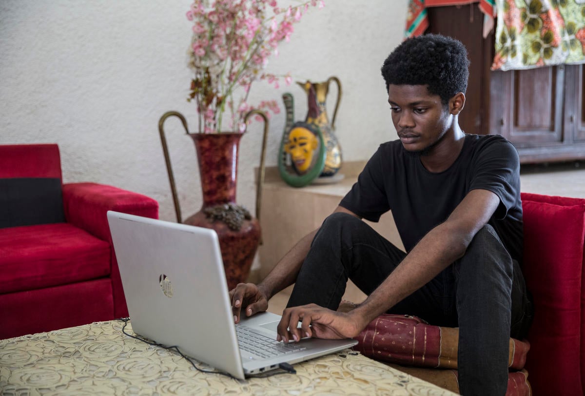 Côte d'Ivoire. Award winning graphic designer produces solidarity emoji in partnership with UNHCR for World Refugee Day