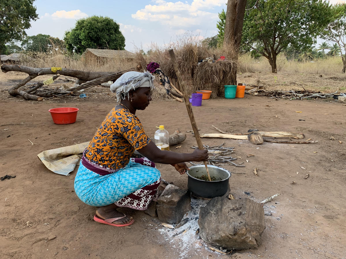 Mozambique. Families displaced by extremist violence in Cabo Delgado