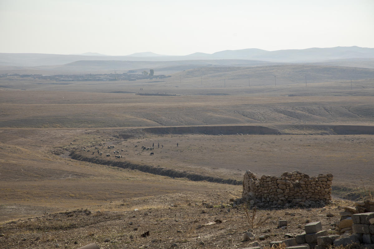 Iraq. Camps housing internally displaced families are being closed across Iraq