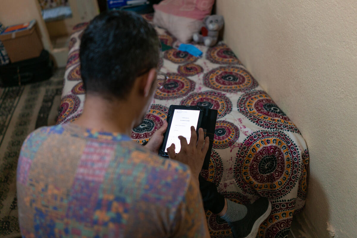 The stresses of Óscar's jouney to safety triggered an acute mental health crisis.