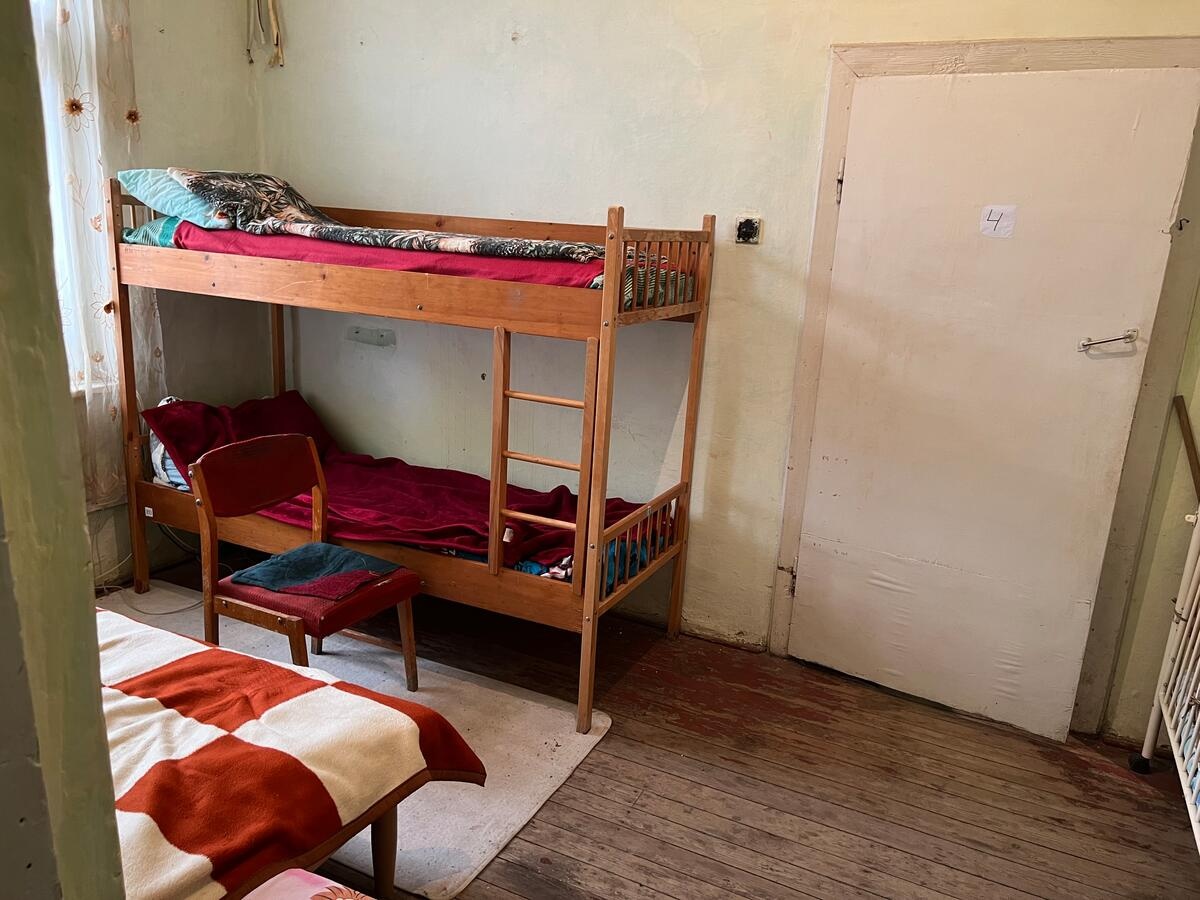 Ukraine. Couple opens hostel near Slovak border for people displaced by fighting