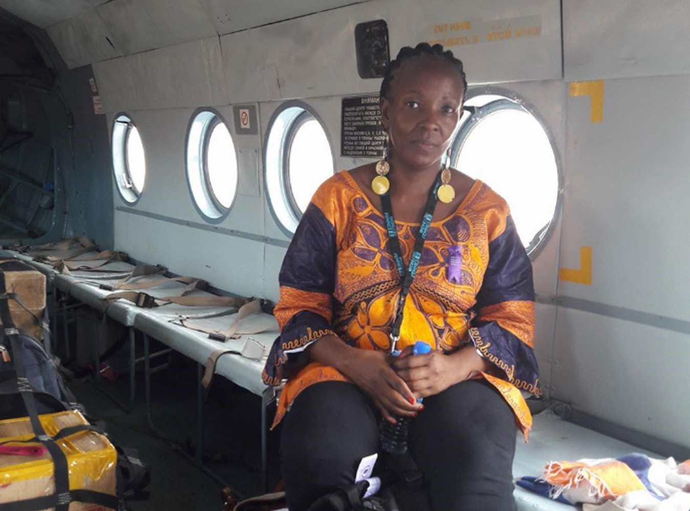 Sliper Pesa in a plane.