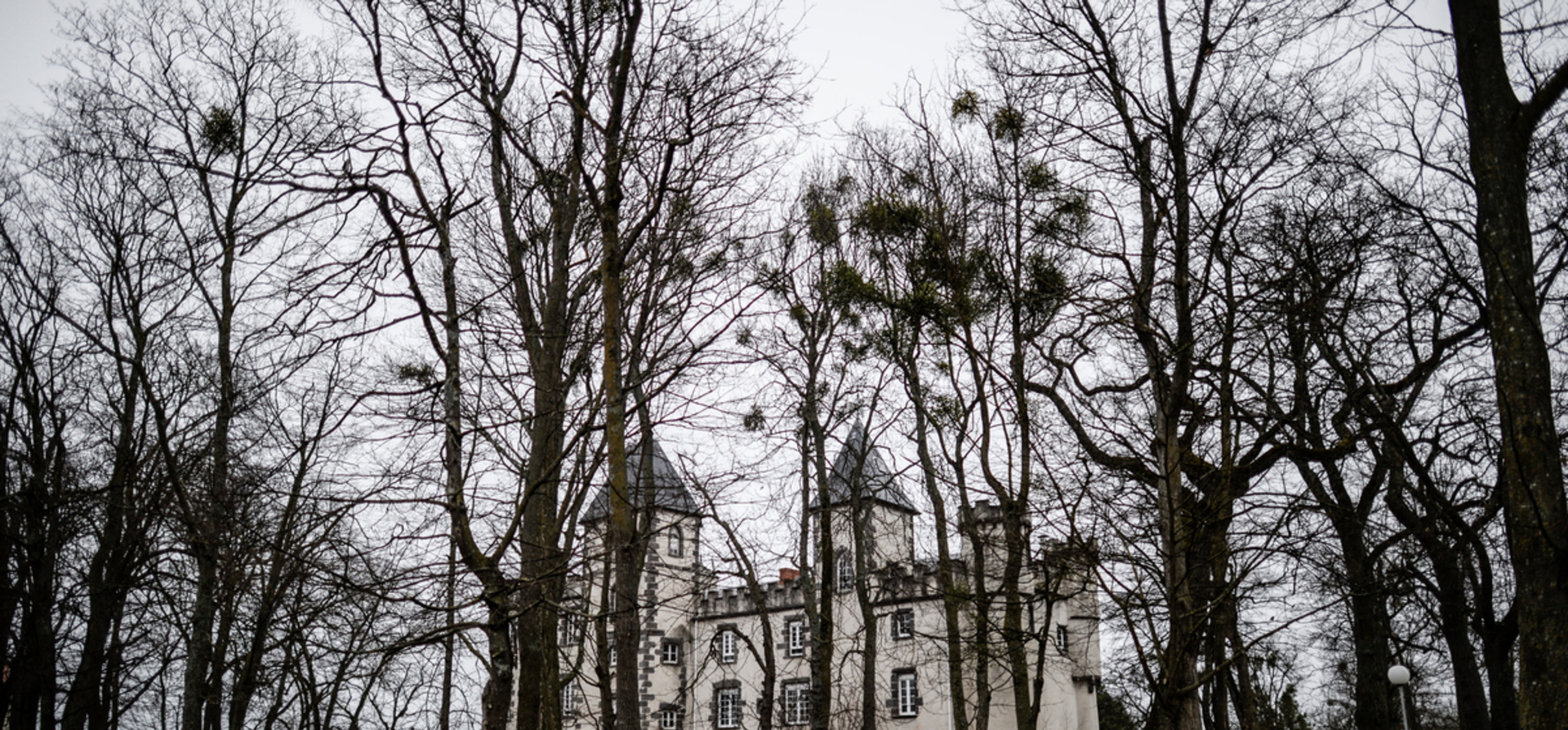 France. Rural village opens its chateau to refugees