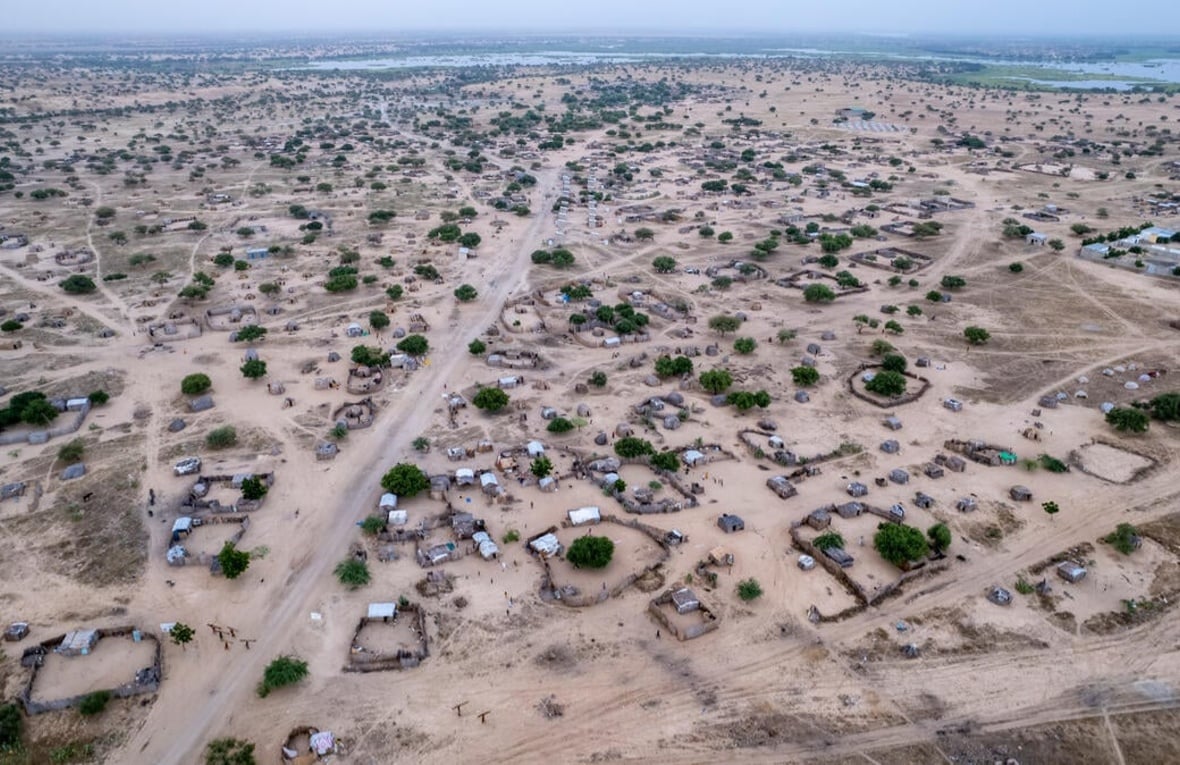 Chad. Lake Chad border region hosts refugees and internally displaced Chadians