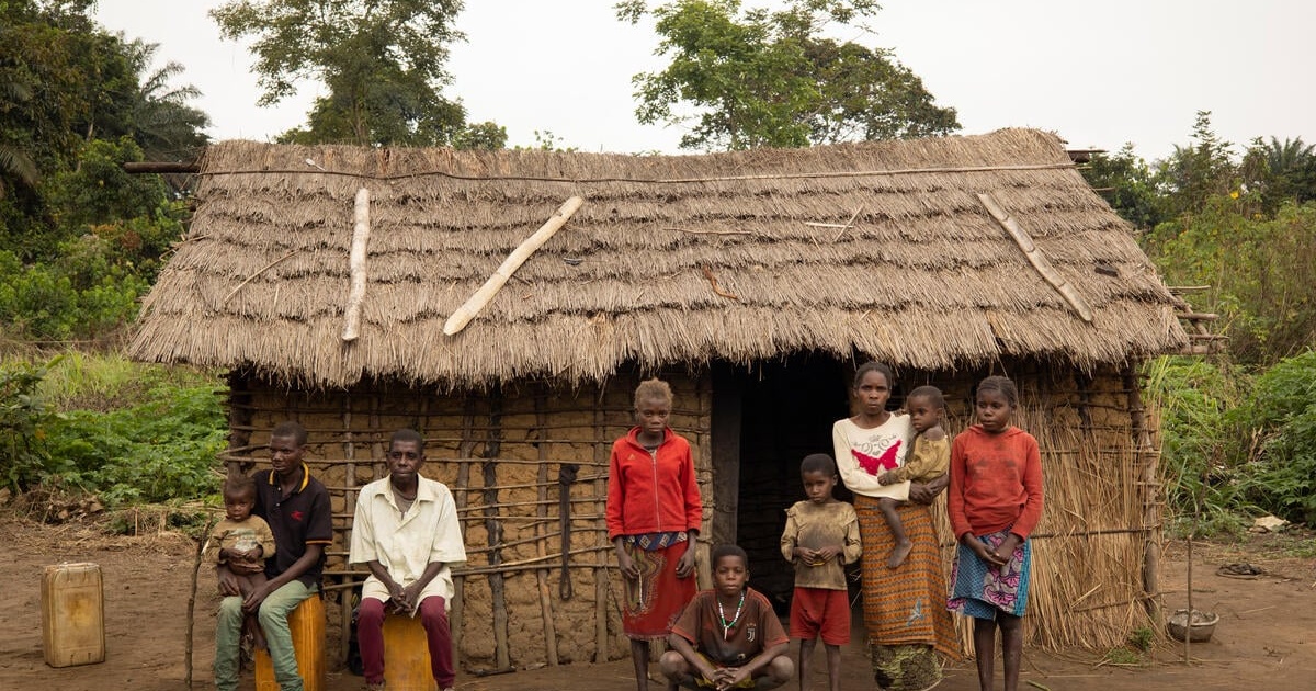 Birth registration drive brings Congo's indigenous in from the shadows ...