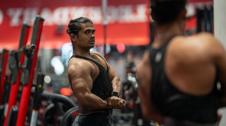 Australia. Stateless Rohingya refugee achieves dream to become a bodybuilder