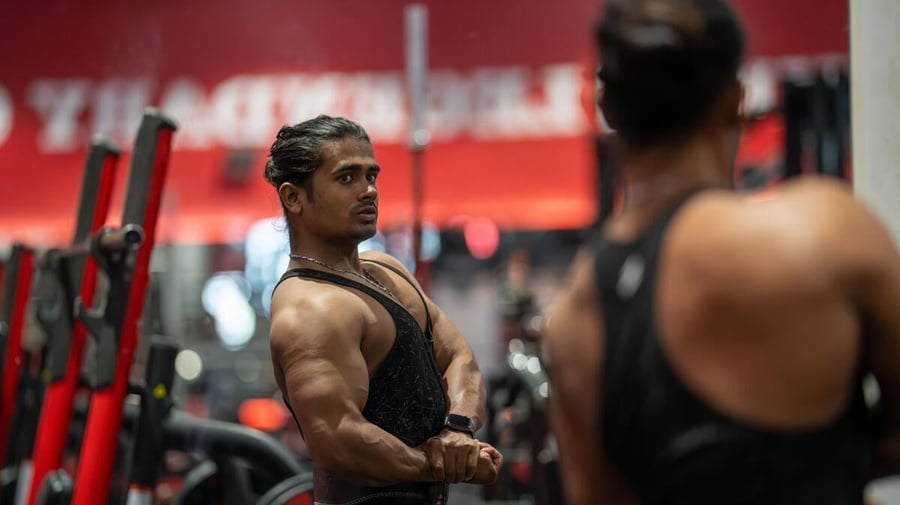 Australia. Stateless Rohingya refugee achieves dream to become a bodybuilder