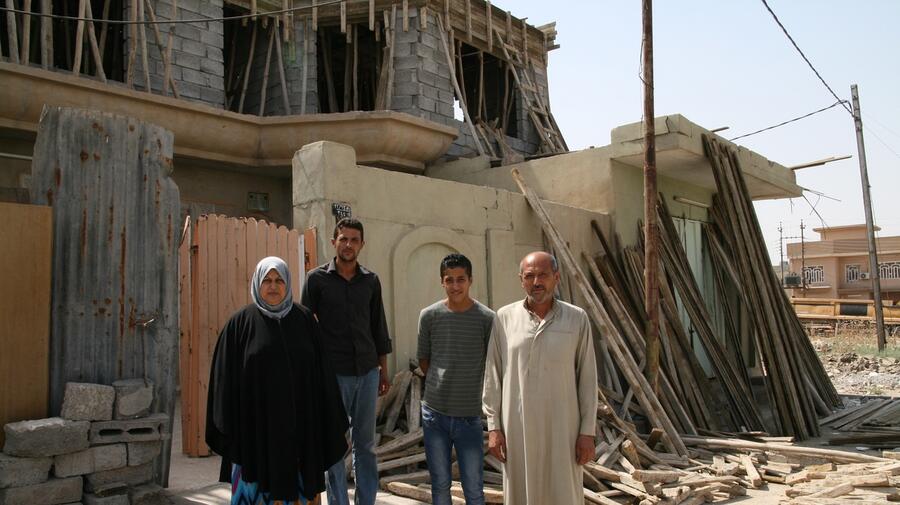 Iraq. Rebuilding a broken city