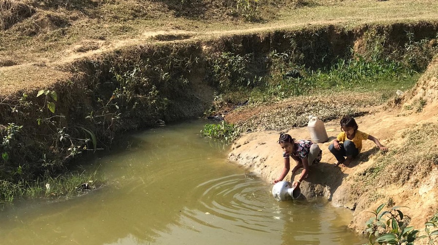 Bangladesh. Rohingya community health workers helping to control diphtheria outbreak