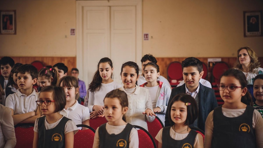 Romania. Refugee children find their voice in inclusive choirs