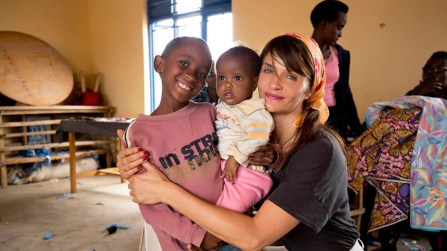 Rwanda. UNHCR High Profile Supporter Helena Christensen visits Burundian refugees in Rwanda