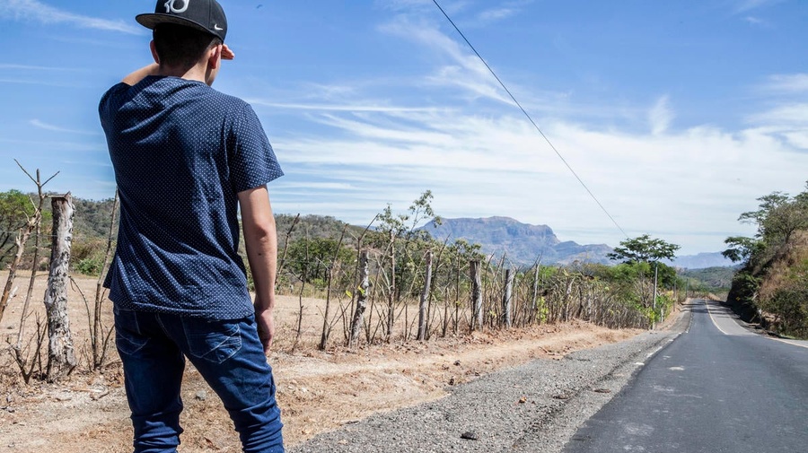 El Salvador. With love from Central America – hiding from gangs in his own city