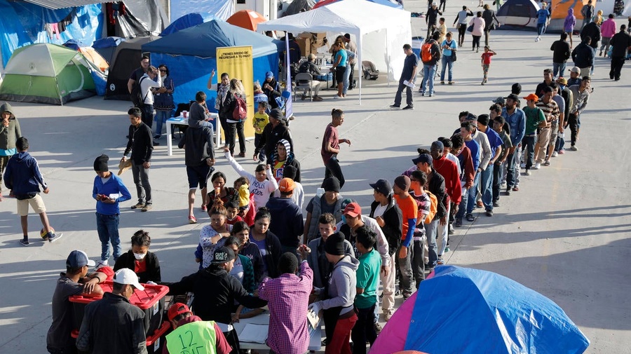Mexico. Caravan of refugees and migrants seek shelter and work in Tijuana