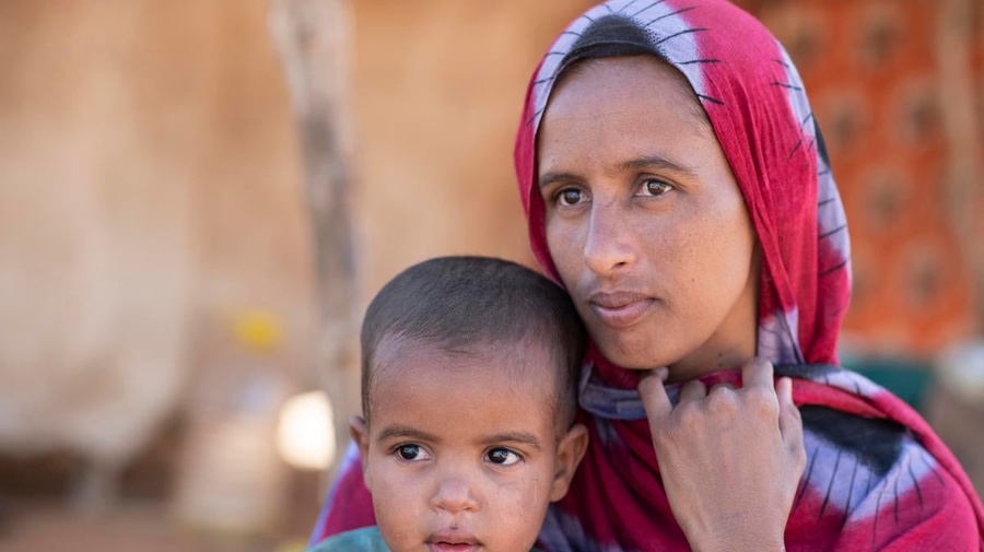 Mauritania. UN High Commissioner for Refugees visits Mbera camp.