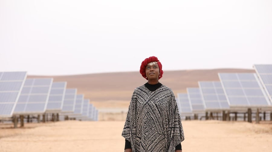 Jordan. UNHCR Goodwill Ambassador, Emtithal (Emi) Mahmoud visits refugees in Azraq Camp