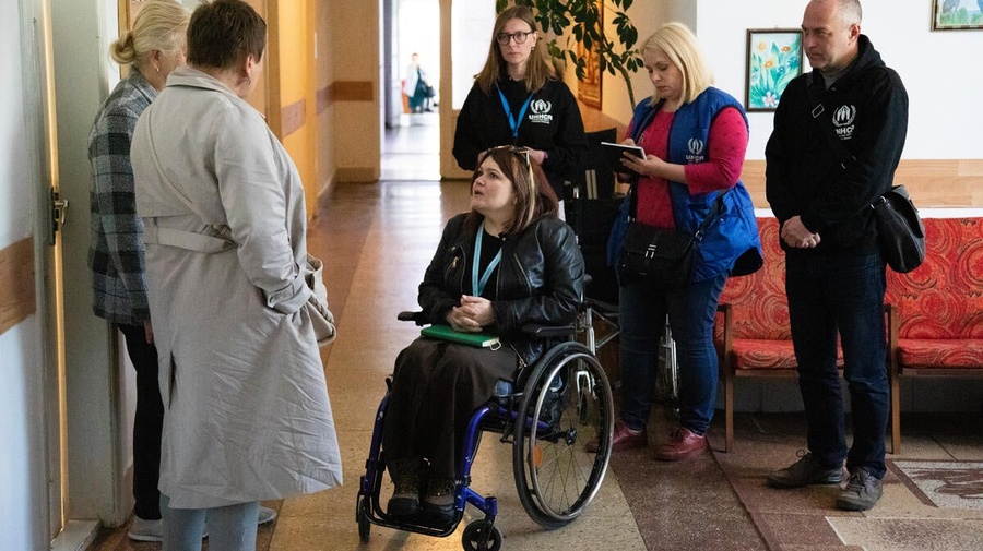Ukraine. Tetiana Barantsova, former regional Nansen winner helps people with disabilities evacuate to safer places.