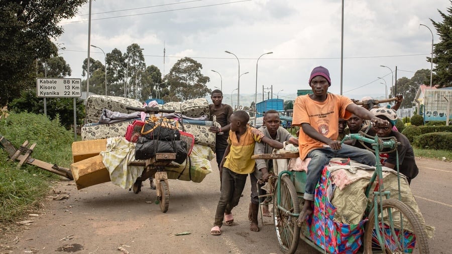 Uganda. Some families who fled clashes return home to DRC from Uganda